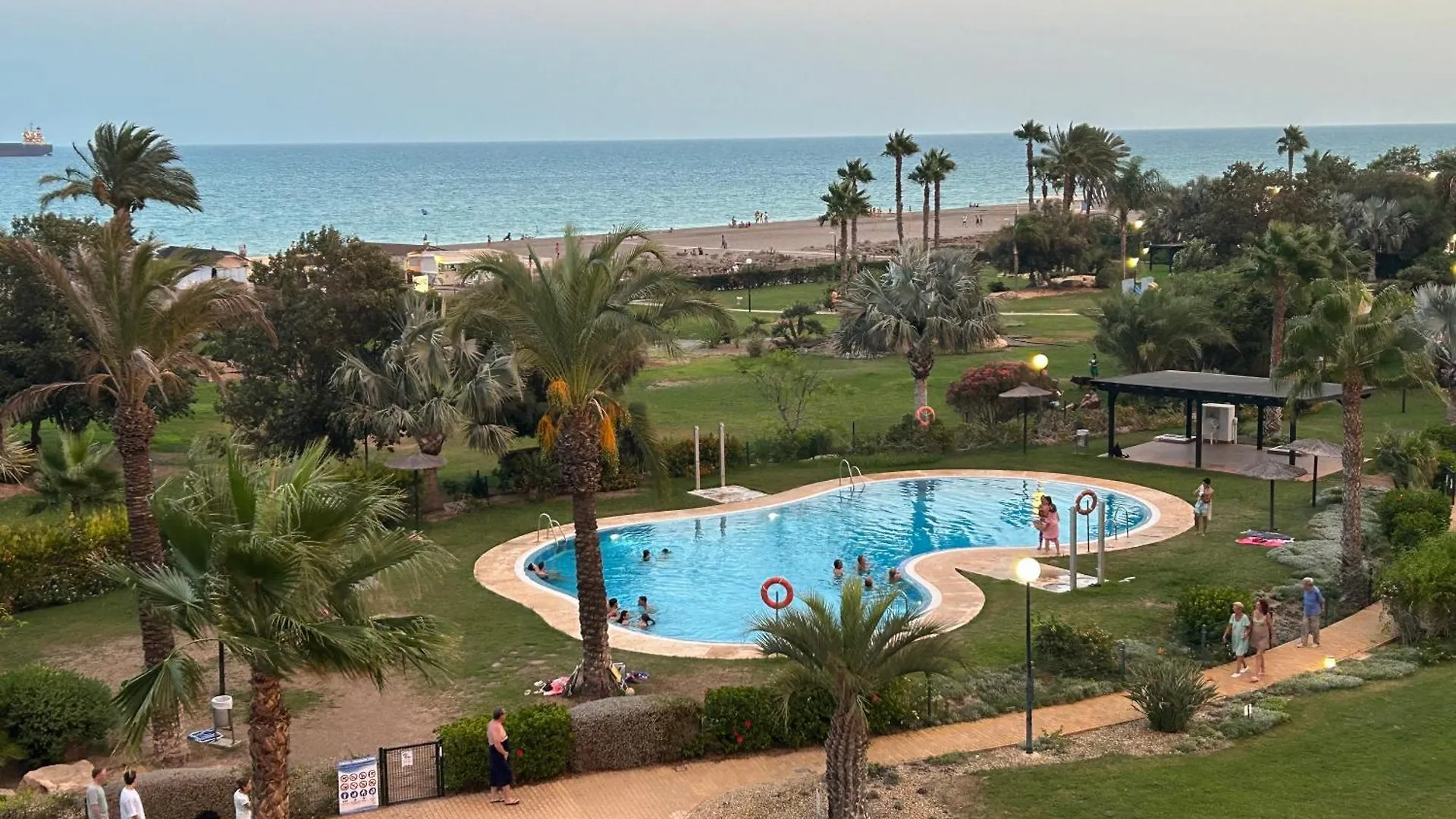 Jardines Nuevo Vera Bajo 2 Dormitorios Vistas Al Mar